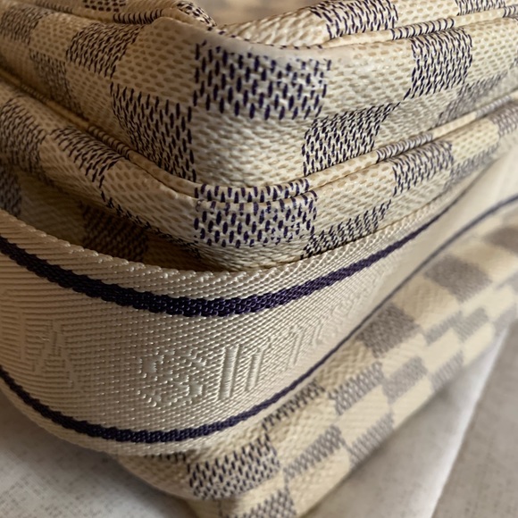 ***SOLD***100% LV Damier Azur Naviglio Messenger - Picture 8 of 16